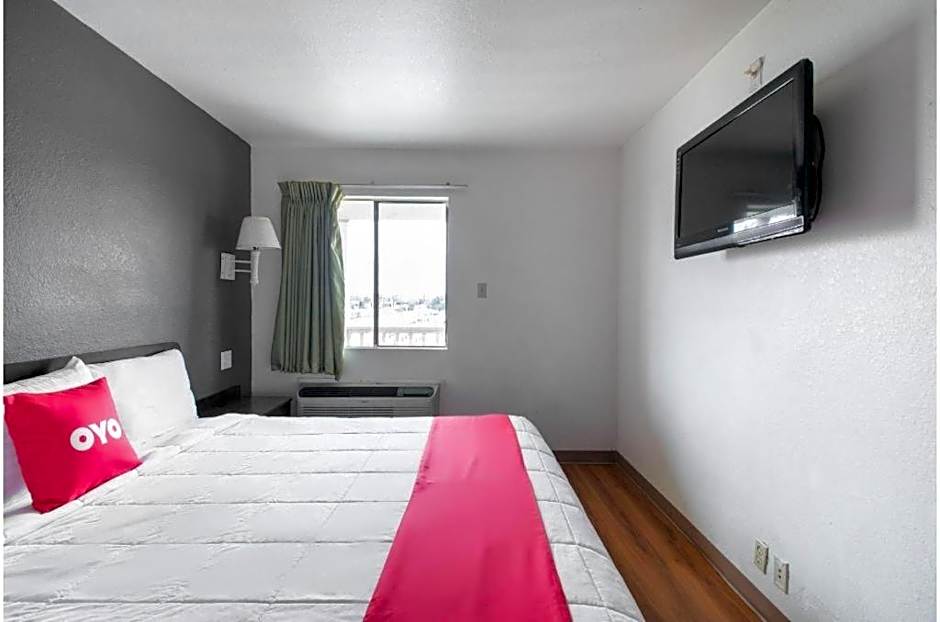 OYO Hotel Irving DFW Airport North
