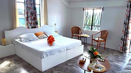 Superior Double or Twin Room with Terrace