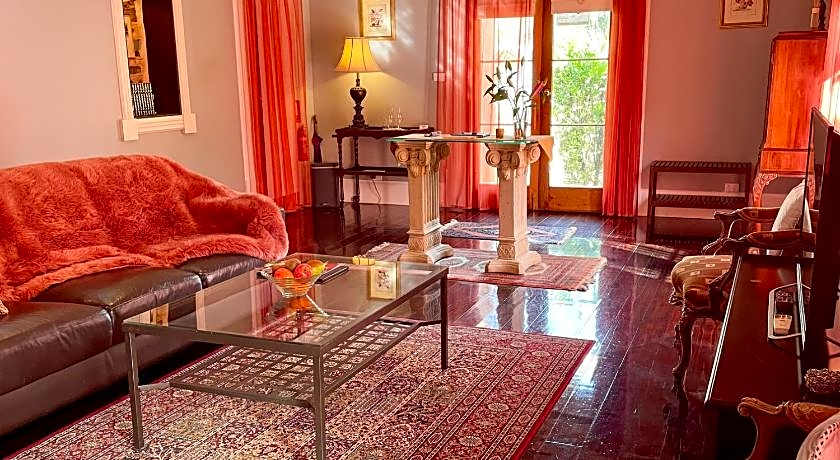 Jacobs Creek Retreat at Moorooroo Park