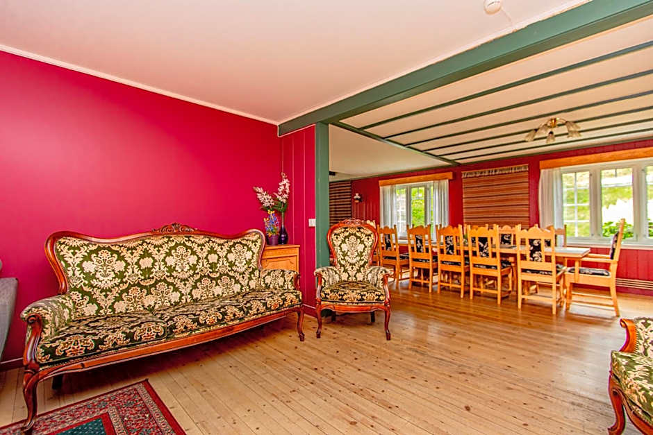 Ullensvang Gjesteheim