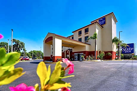 Sleep Inn Leesburg Chain of Lakes