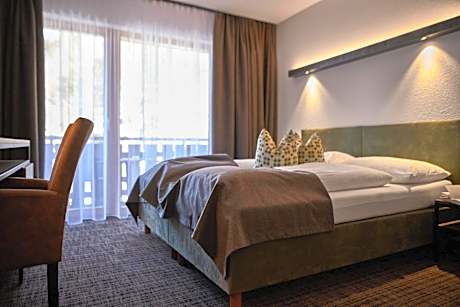 Junior Suite with Mountain View