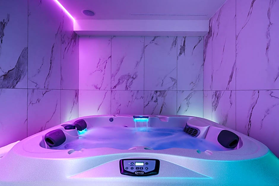 Life Hotel