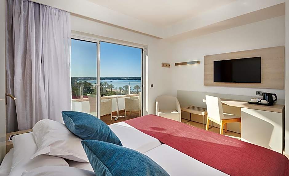 Photo 1 of 4 of Premium, Side Sea View