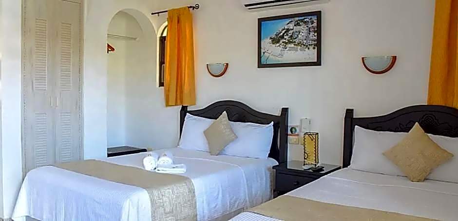 Hotel Bucaneros