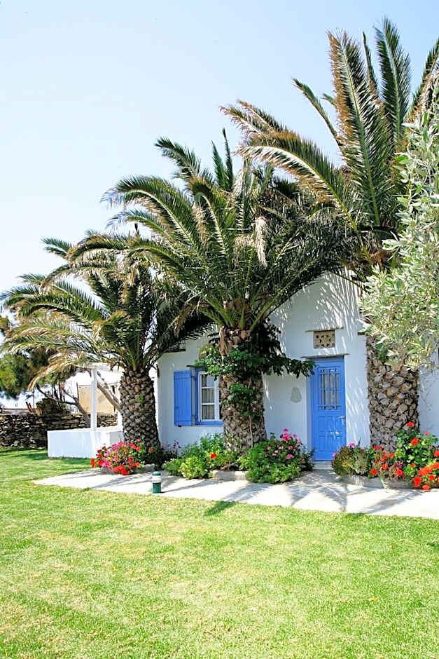 Golden Beach Studios & Suites