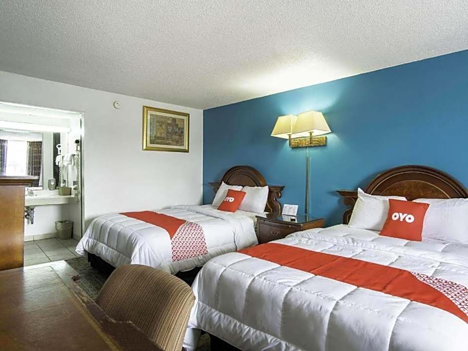 OYO Hotel Hutchinson West 4th Ave