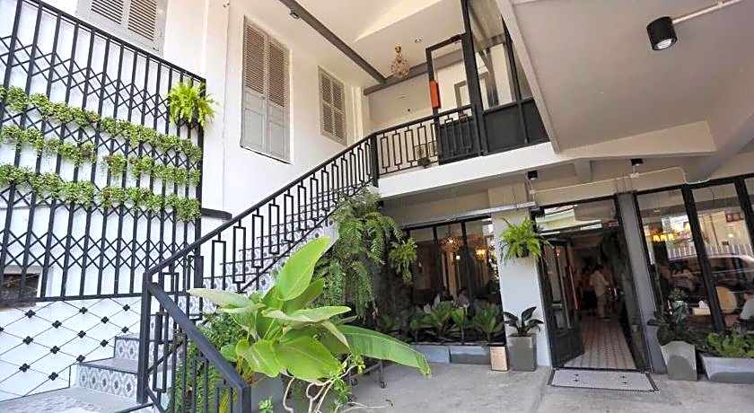 Bloom Boutique Hotel and Cafe