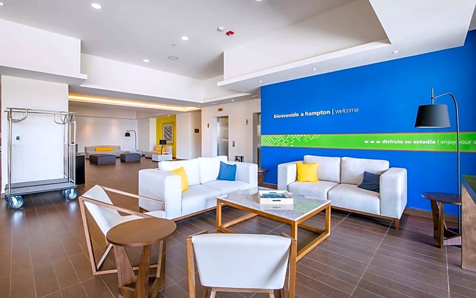 Hampton Inn & Suites by Hilton Los Cabos