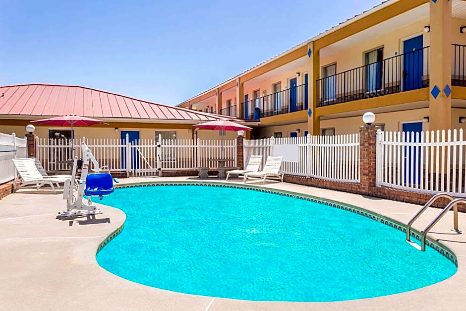 Days Inn by Wyndham Augusta Wheeler Road