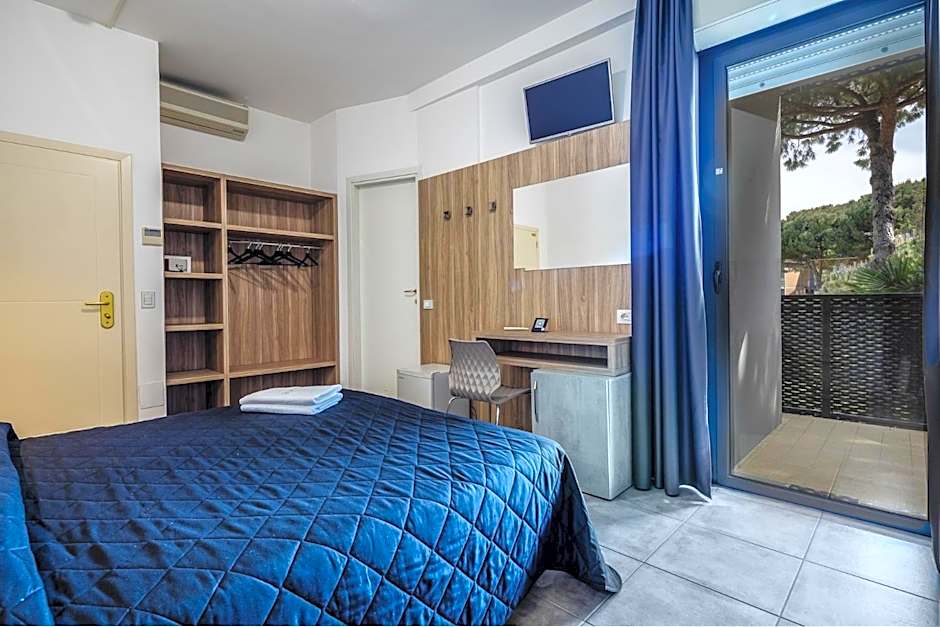 CASA MAJOR Hotel & Appartamenti CERVIA