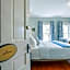 Hartstone Inn