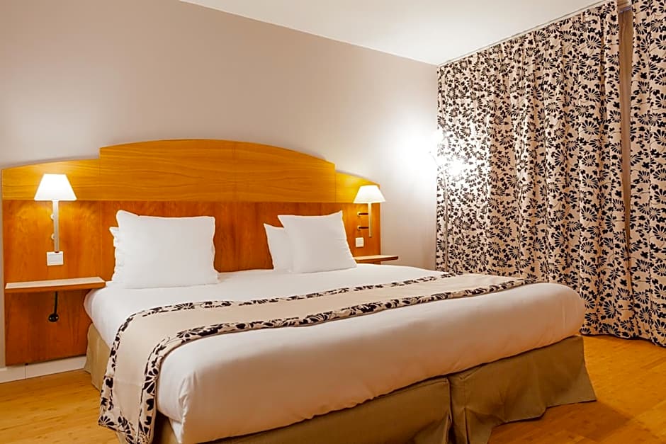 Photo 1 of 12 of Superior Double or Twin Room