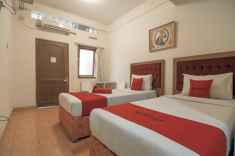 RedDoorz @ Buah Batu 3