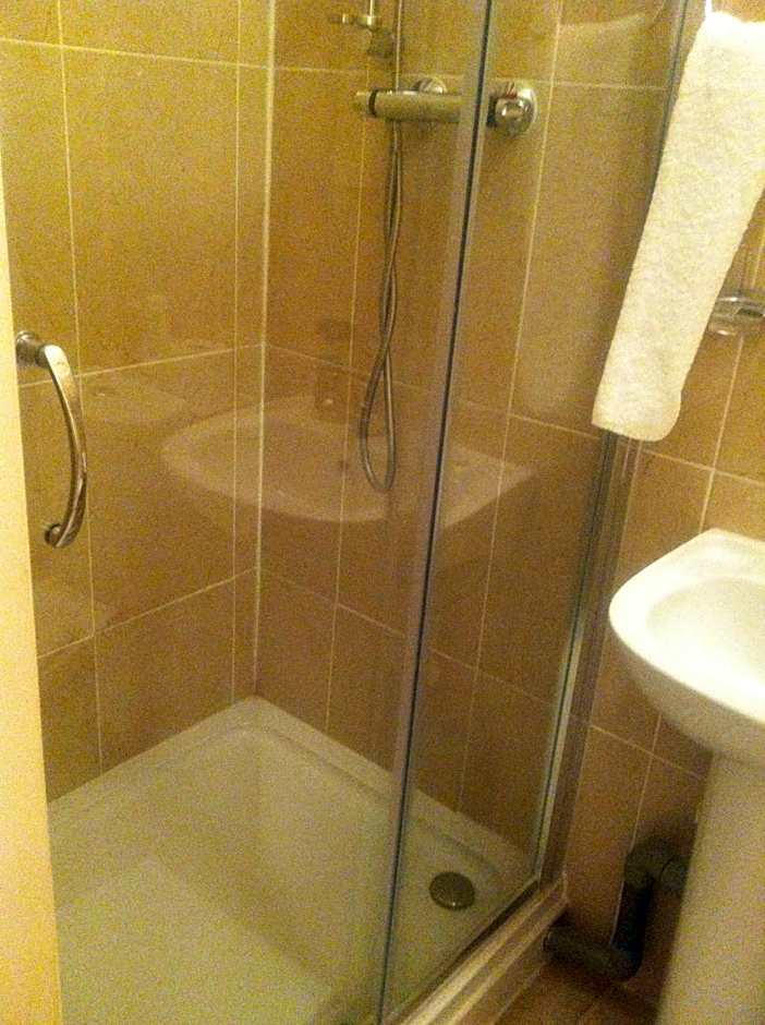 London Olympus Hotel