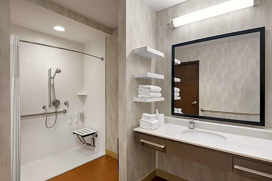 Hampton Inn & Suites DeLand