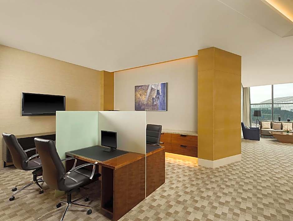 Sheraton Changchun Jingyuetan Hotel