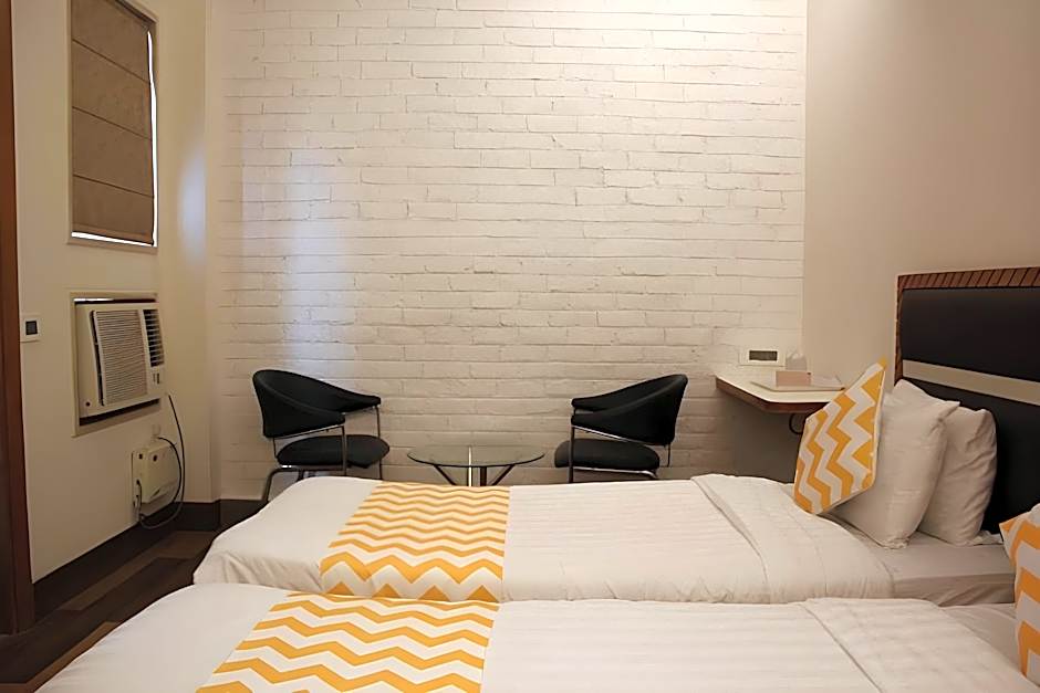 FabHotel Premium Nest