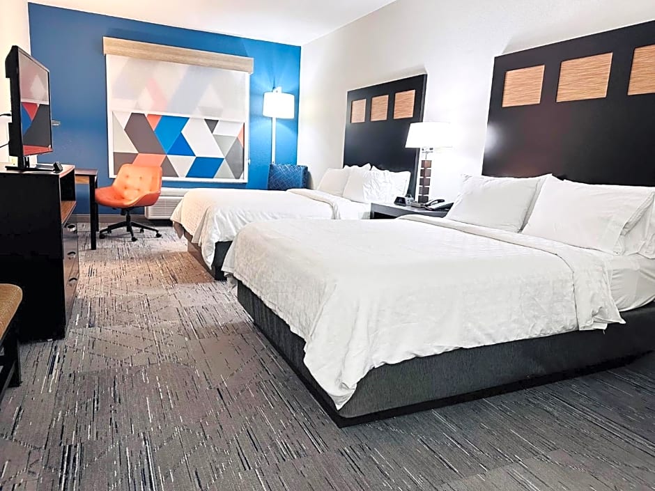 Holiday Inn Express & Suites Houston East - Baytown