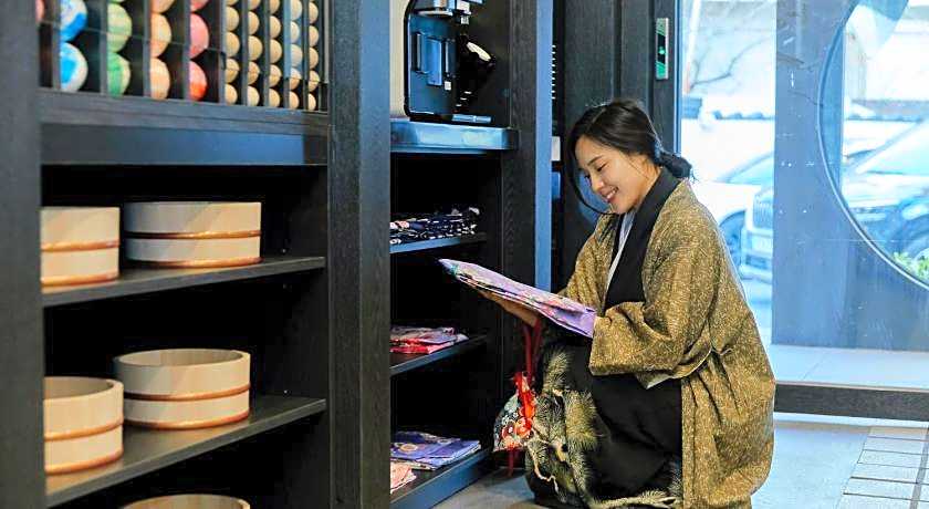 Workers Hotel Daejeon Wolpyeong by Anook