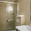 Hotel Sixteen Paris Montrouge