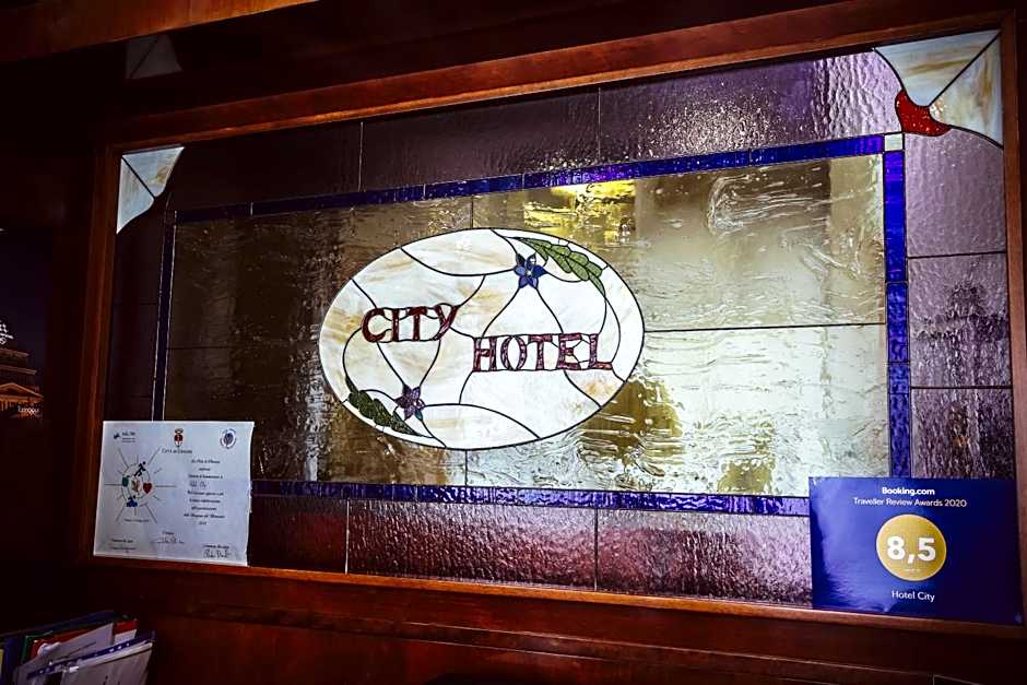 Hotel City