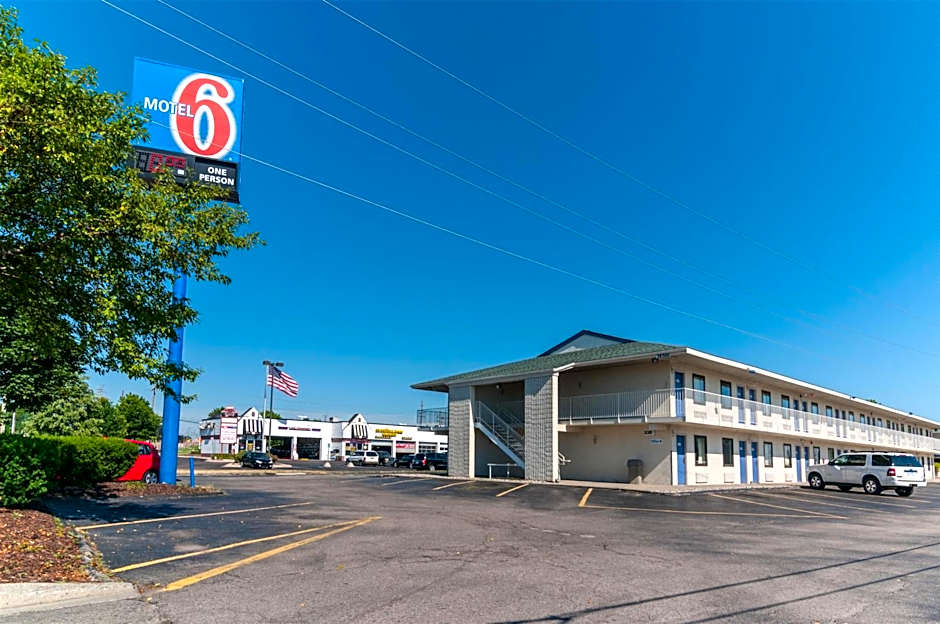 Motel 6-Farmington Hills, MI - Northwest - Farmington Hills