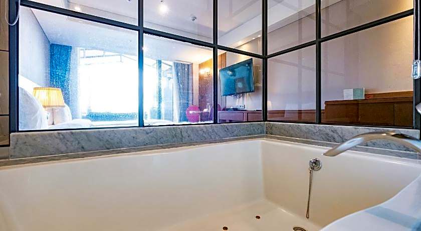 Dyne Oceano Hotel