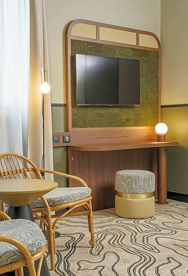voco Paris  Porte de Clichy By IHG