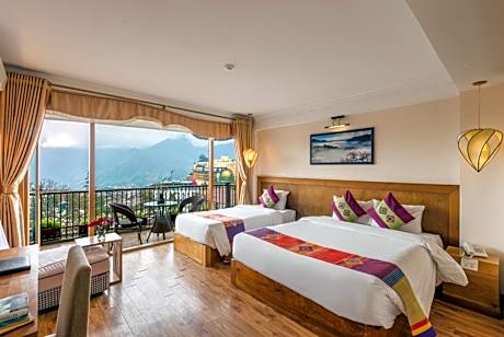 Panorama Mountain View Room