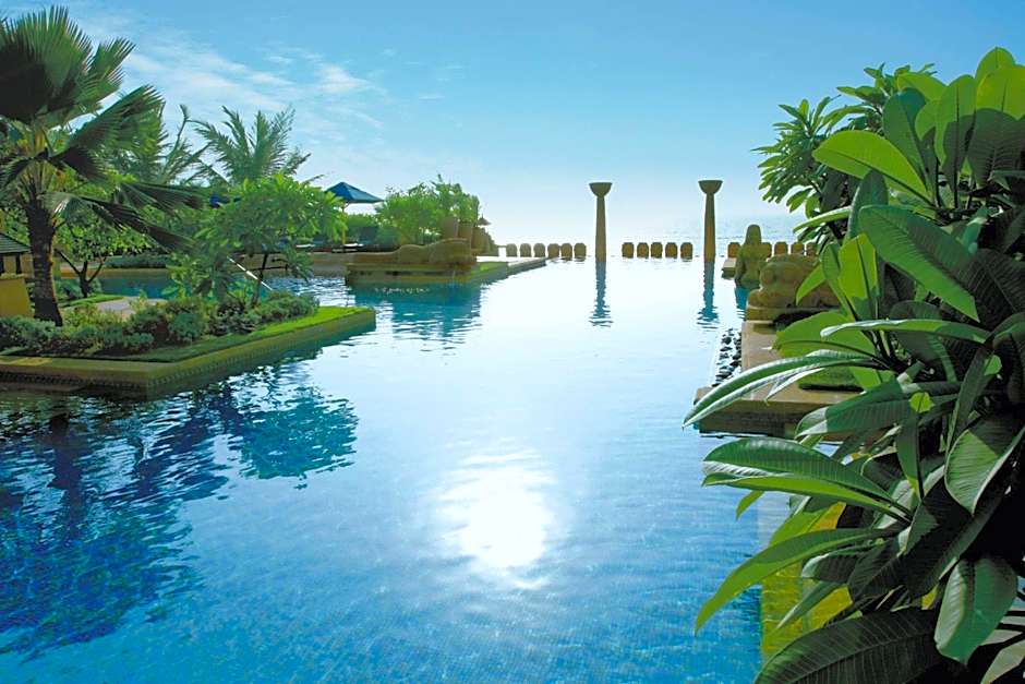 Photo 1 of 50 of JW Marriott Mumbai Juhu