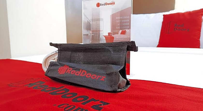RedDoorz near Gaisano Mall Gensan