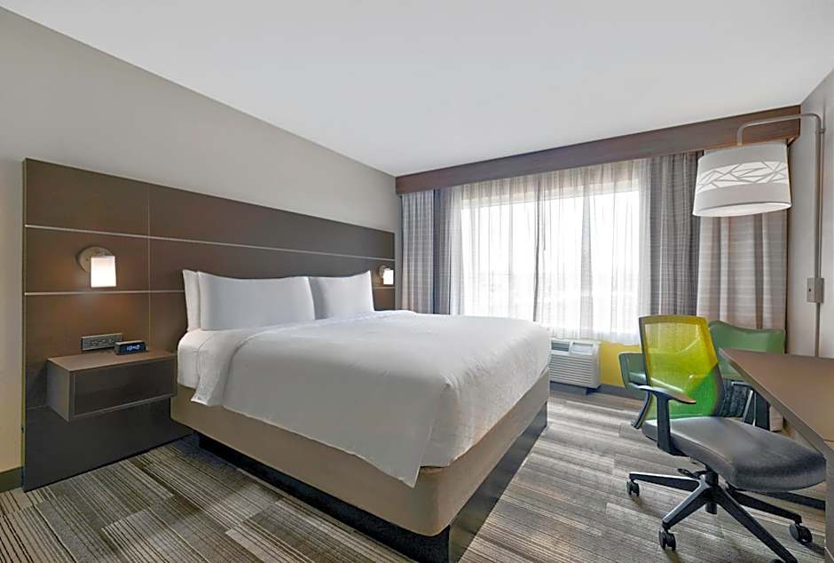Holiday Inn Express Hotel & Suites Kansas City - Grandview By IHG