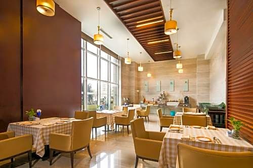 Four Points by Sheraton Tai'an