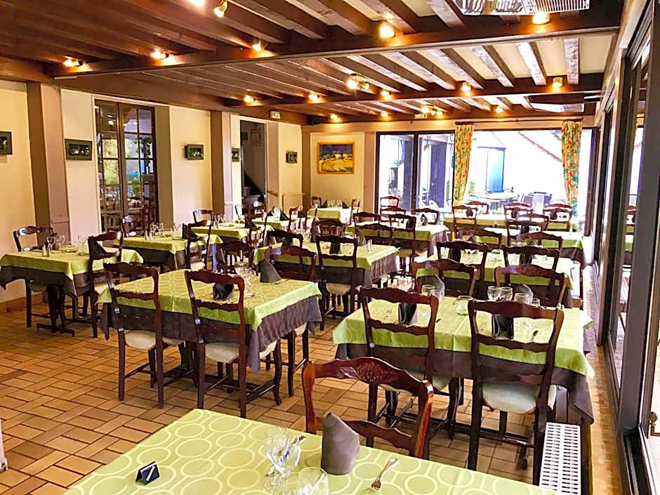 Hôtel Restaurant Le Relais De Pouilly