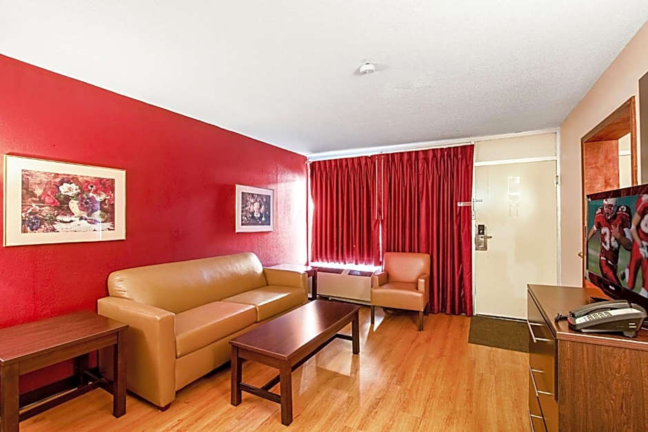 Red Roof Inn Battle Creek