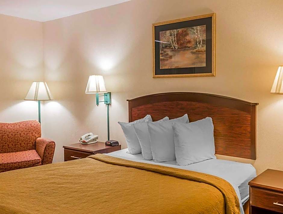 Quality Inn Pell City I-20 exit 158