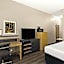 Country Inn & Suites by Radisson, Hinesville, GA