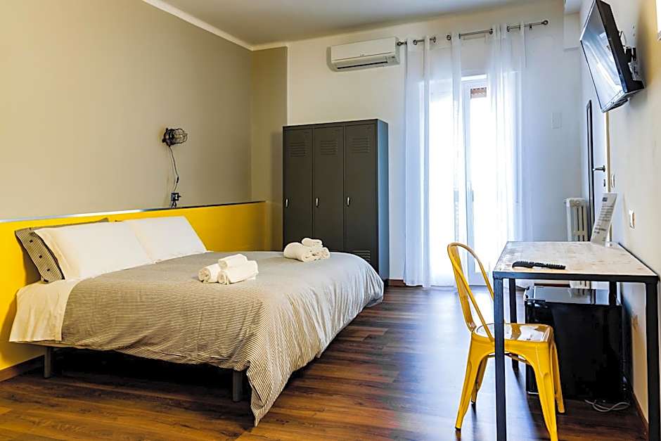 TRAVEL STATION Bedandbreakfast