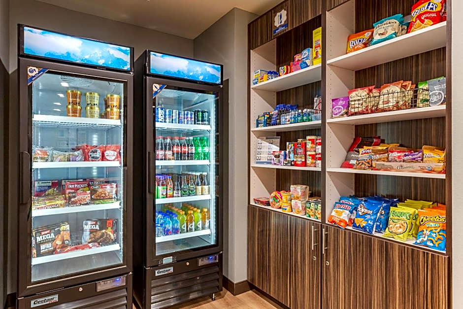 MainStay Suites Carlsbad South