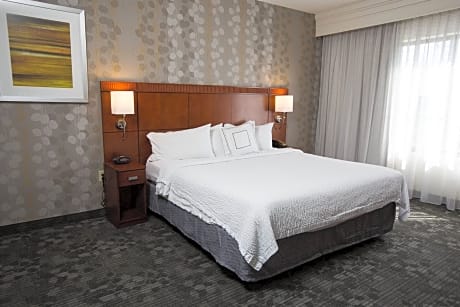 Executive Room, 1 King Bed with Sofa bed (1 King Bed and 1 Double Sofa Bed)