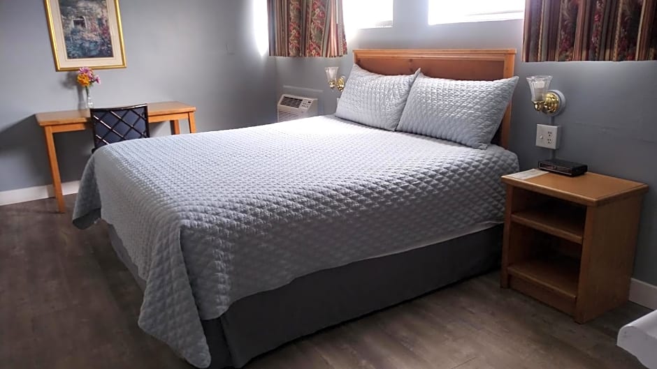 Holiday Lodge Wenatchee