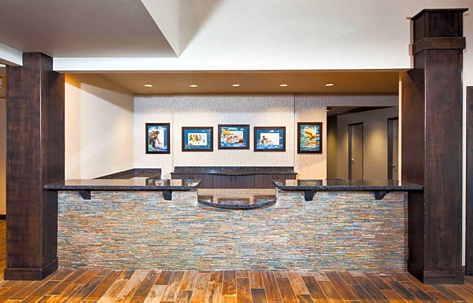 Red Lion Ridgewater Inn & Suites Polson