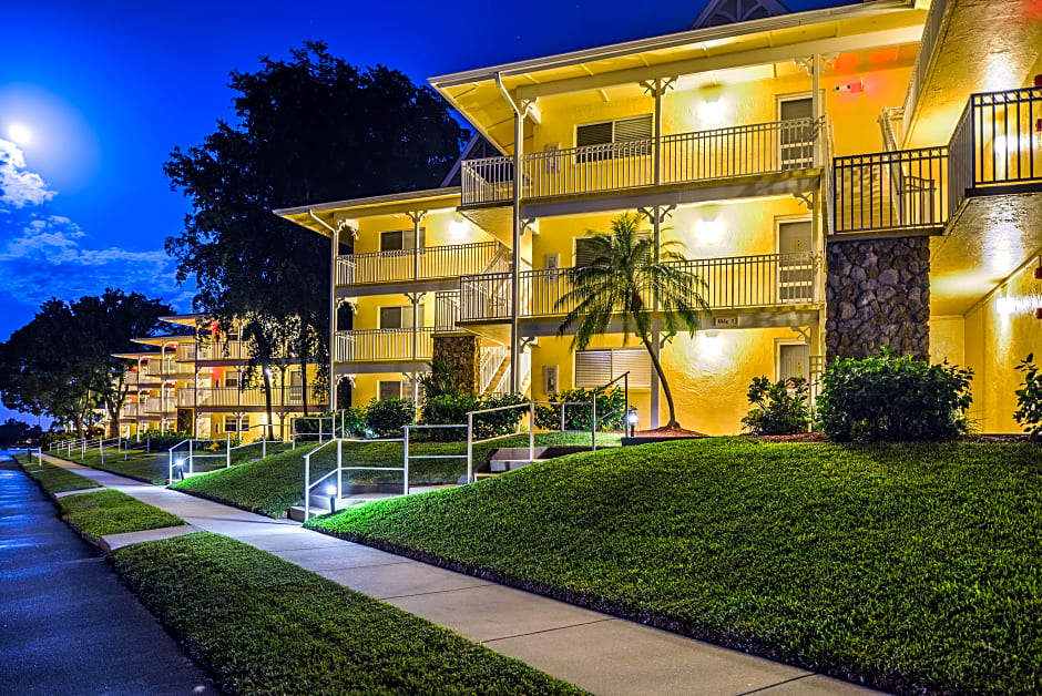 Hilton Vacation Club Charter Club Naples Bay