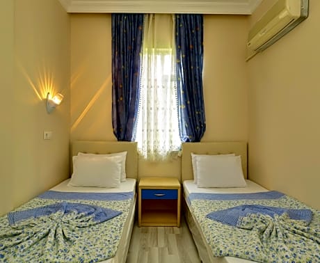 Double or Twin Room with Garden View