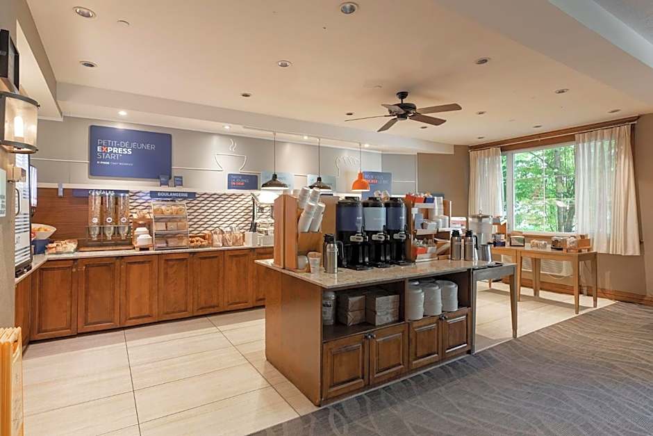 Holiday Inn Express & Suites Tremblant By IHG