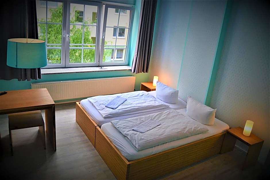 Singer109 Hotel & Hostel