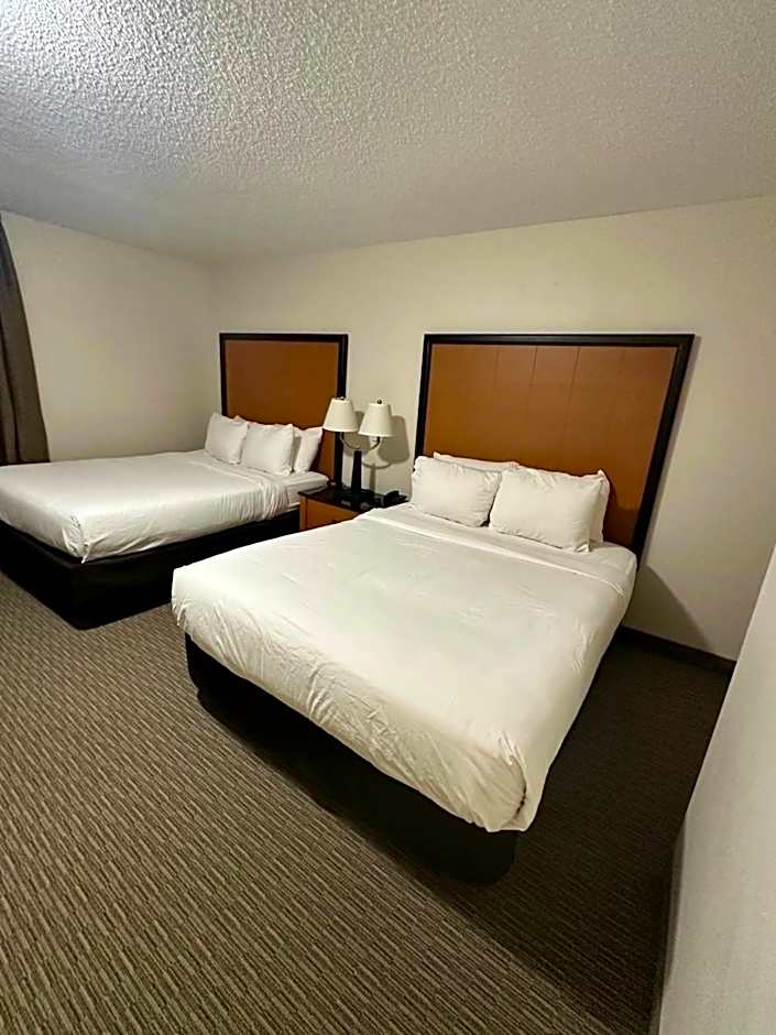 Anavada Inn & Suites - Grande Prairie