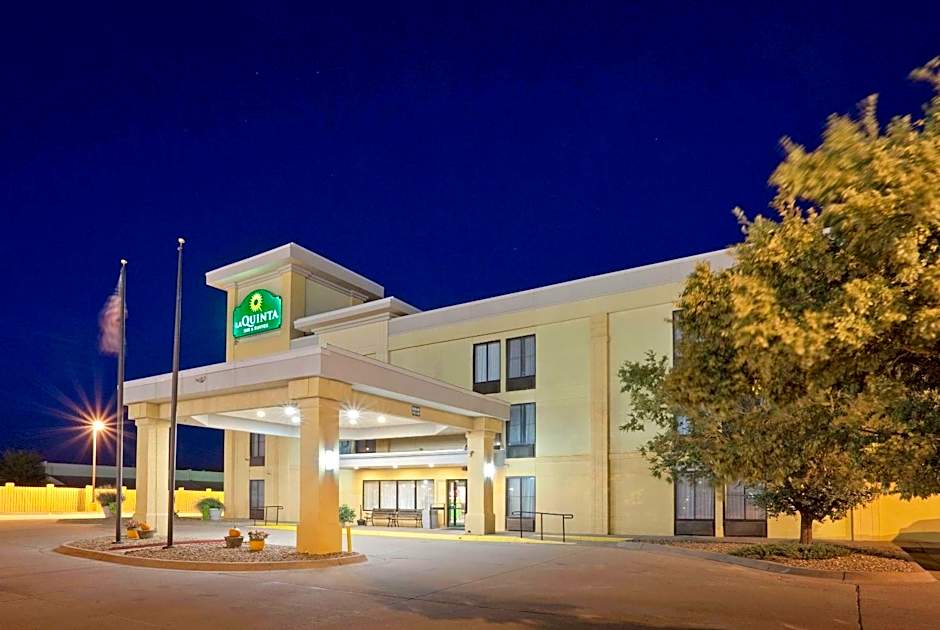 La Quinta Inn & Suites by Wyndham Salina