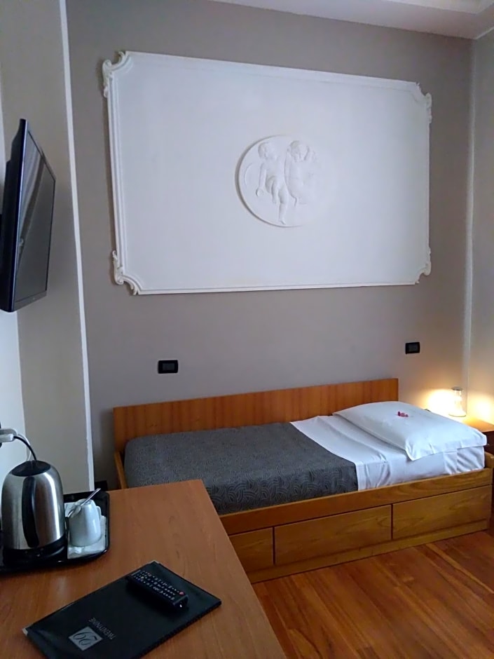 Hotel Twenty Nine